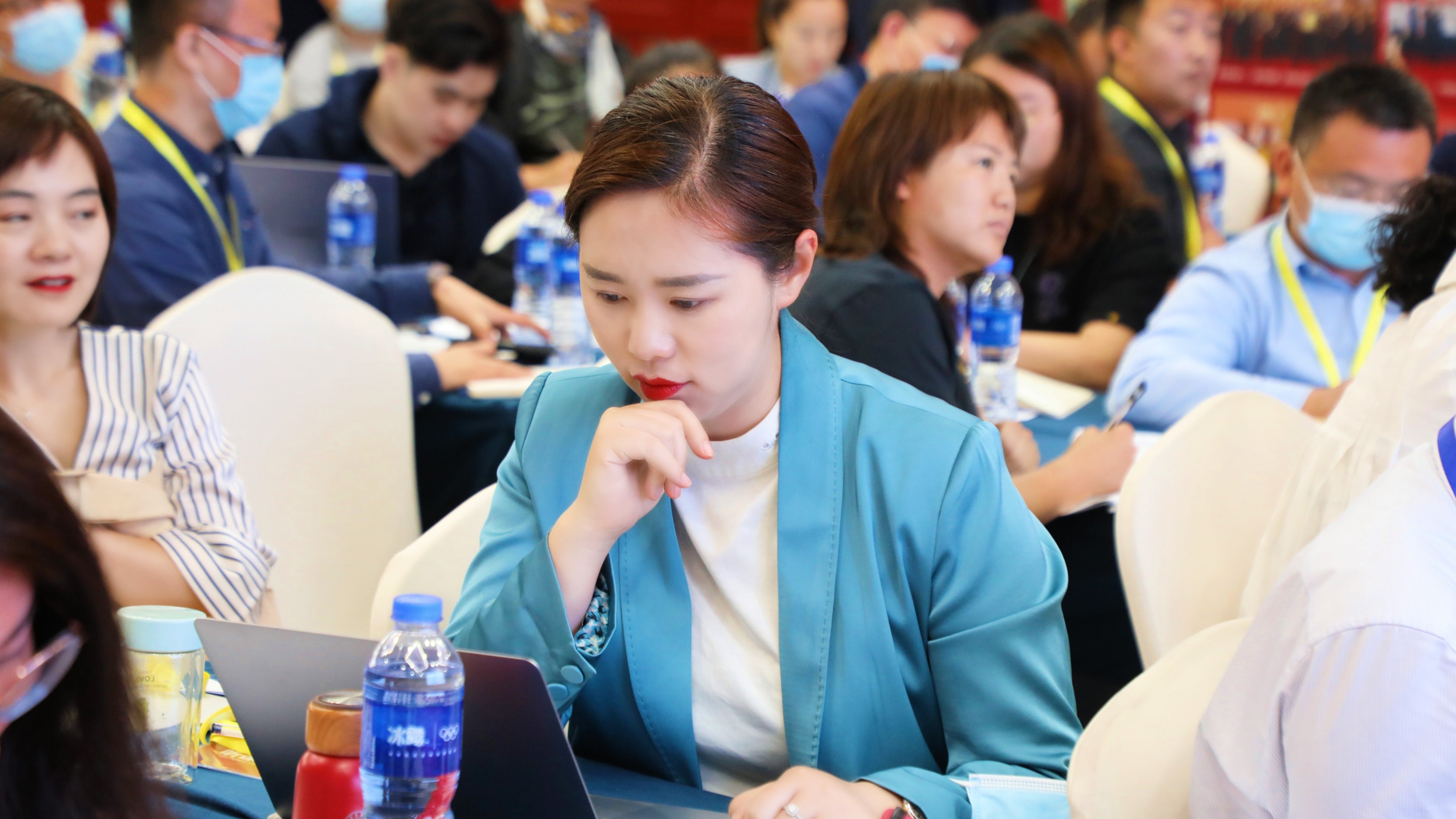 �ə༤�������I(y��)�L�ڷ�(w��n)���l(f��)չ�ġ�������